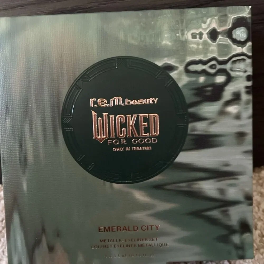 r.e.m. beauty x Wicked: For Good Emerald City Eyeliner Set